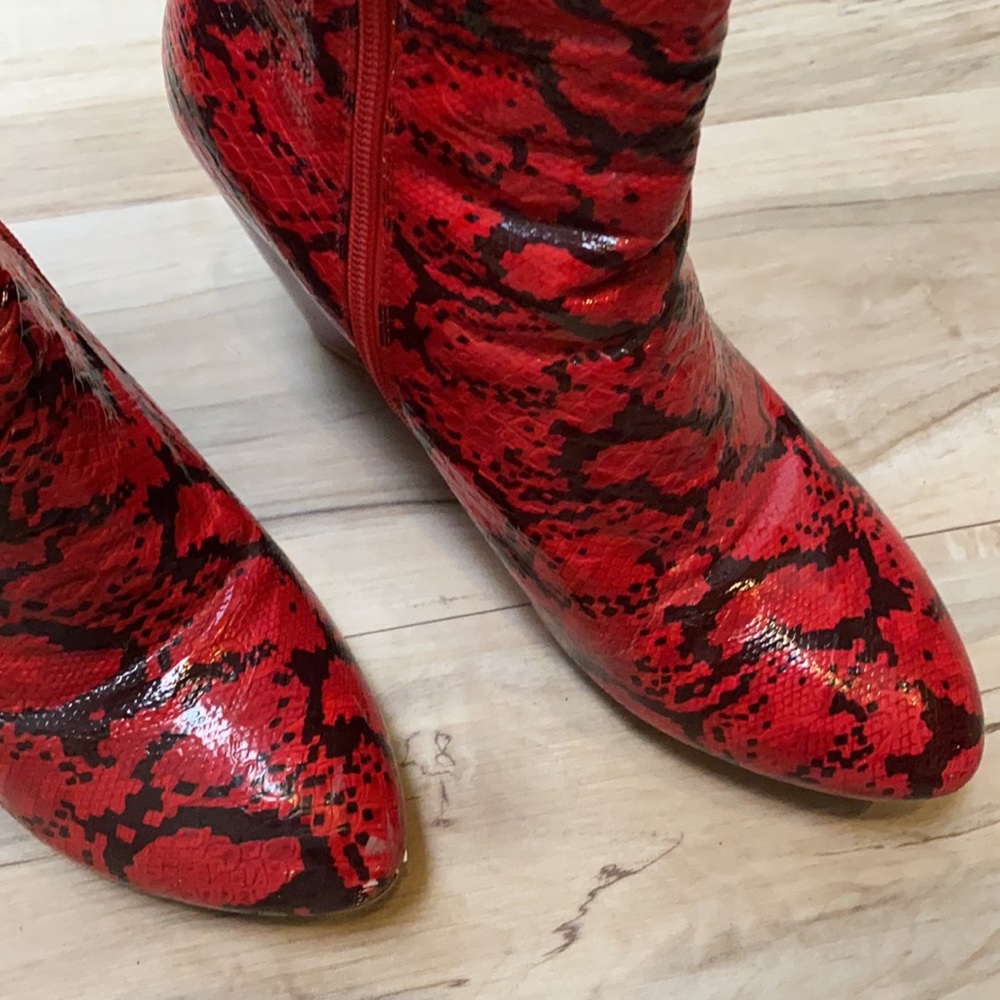 Ashro Red Animal Print Wedge size 6 - Picture 6 of 8
